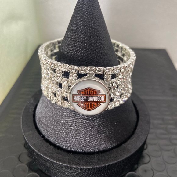 Harley Davidson snap button bracelet - Picture 1 of 3